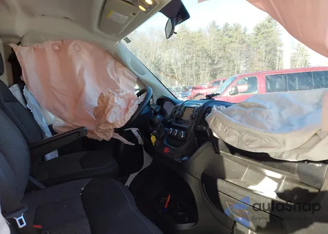 2019 Ram Promaster 1500 Low Roof 136 Wb z USA, uszkodzony, nr VIN 3C6TRVAG8KE505801